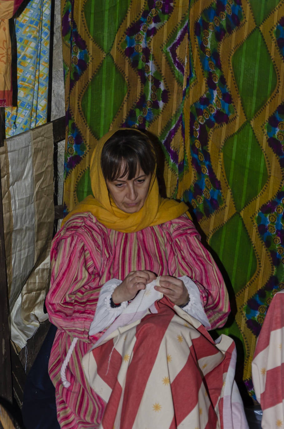 110 figurantes de distintas edades dieron vida a un gran nacimiento en las inmediaciones de la iglesia parroquial de la Asunción en la localidad vallisoletana