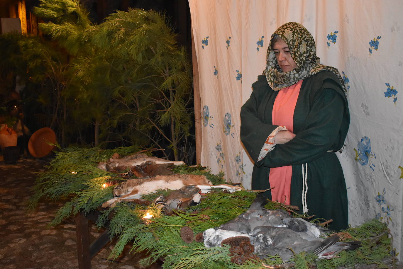 En esta XI edición participaron los 25 quintos de este año. Este montaje destacó principalmente por su realismo y gran variedad de escenas y antiguos oficios, como el pescadero, hortelano, panadero, y el cantero, representado por su alcalde, Félix Velasco.