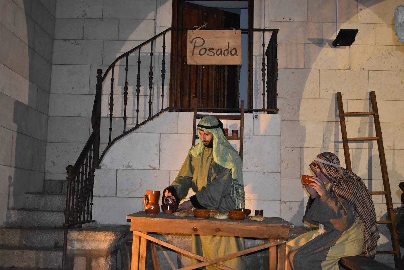 En esta XI edición participaron los 25 quintos de este año. Este montaje destacó principalmente por su realismo y gran variedad de escenas y antiguos oficios, como el pescadero, hortelano, panadero, y el cantero, representado por su alcalde, Félix Velasco.