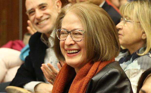 La artista Mery Maroto durante el homenaje del Ateneo y la Universidad de Valladolid a su esposo, el actor y director de teatro Juan Antonio Quintana, en 2016.