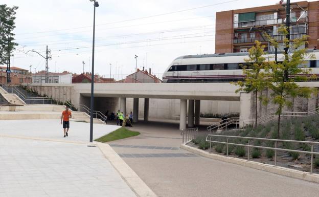 El refrendo de las urnas abre el camino a la integración ferroviaria propuesta por PSOEy VTLP. El paso de Rafael Cano es el primer ejemplo de cómo puede resolverse. Ha habido, eso sí, algunos problemas de filtraciones. 