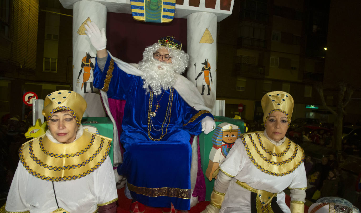 La Coordinadora contra el Narcotráfico de Pajarillos ha celebrado su tradicional cabalgata sin camellos. 