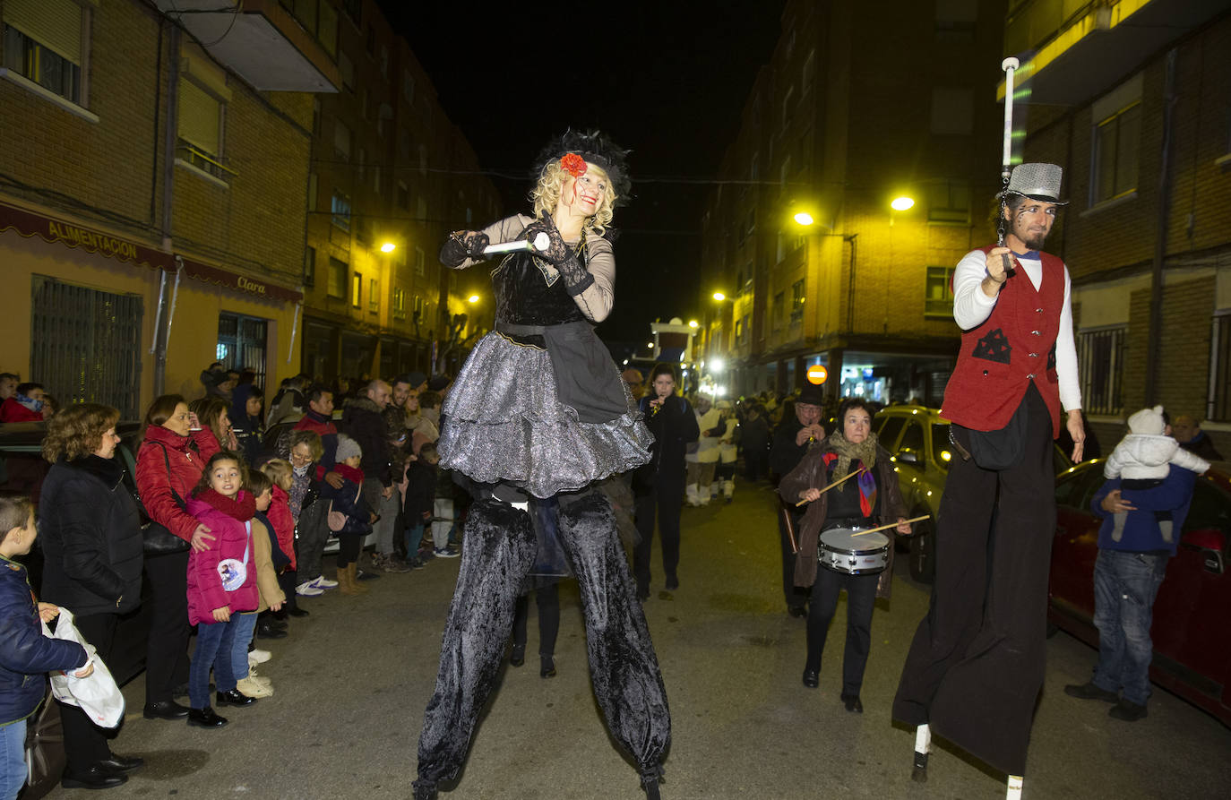 La Coordinadora contra el Narcotráfico de Pajarillos ha celebrado su tradicional cabalgata sin camellos. 