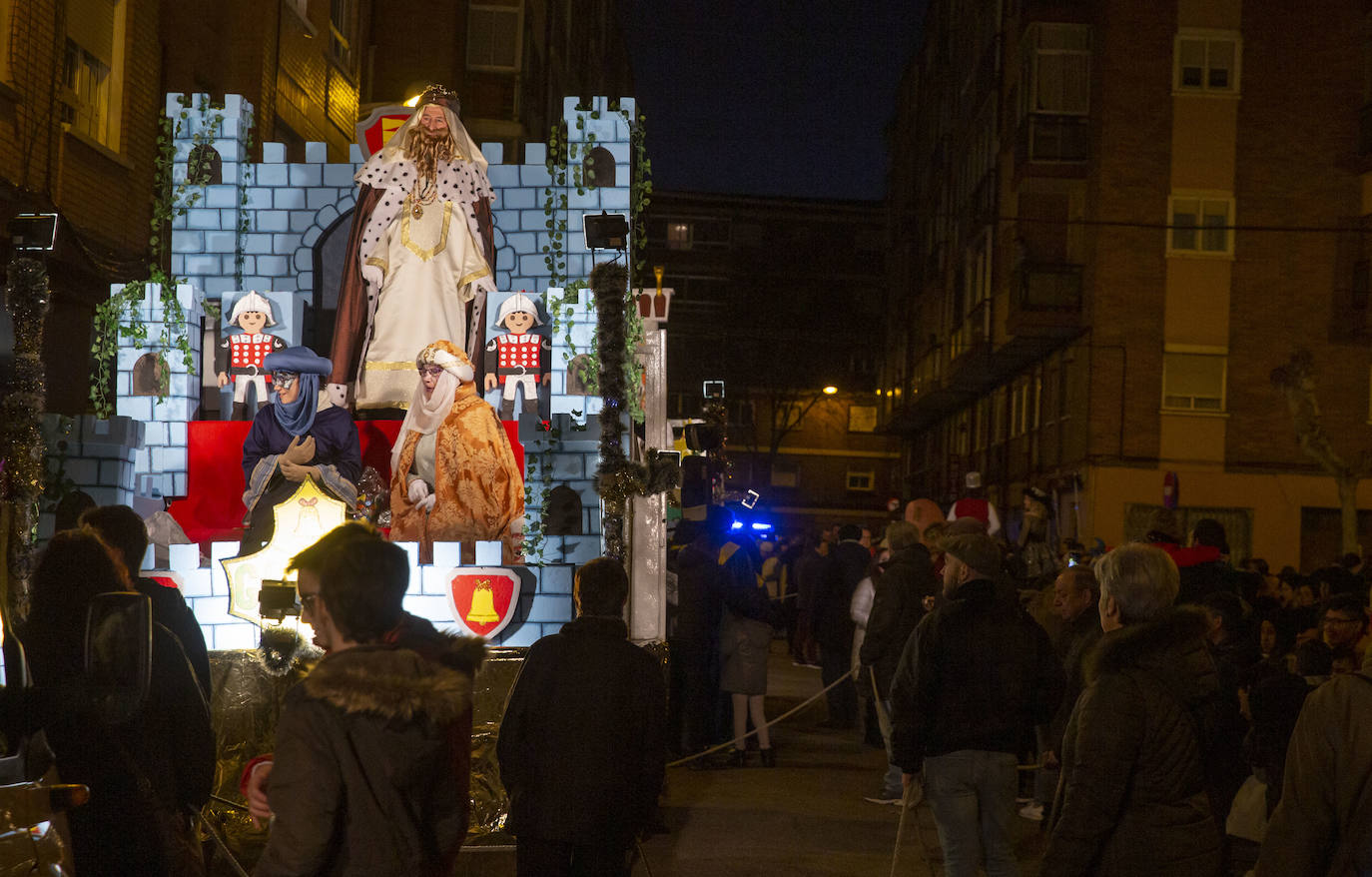 La Coordinadora contra el Narcotráfico de Pajarillos ha celebrado su tradicional cabalgata sin camellos. 