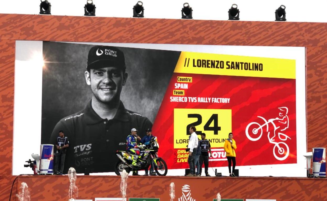 Lorenzo Santolino, durante la presentación oficial de pilotos del Dakar. 
