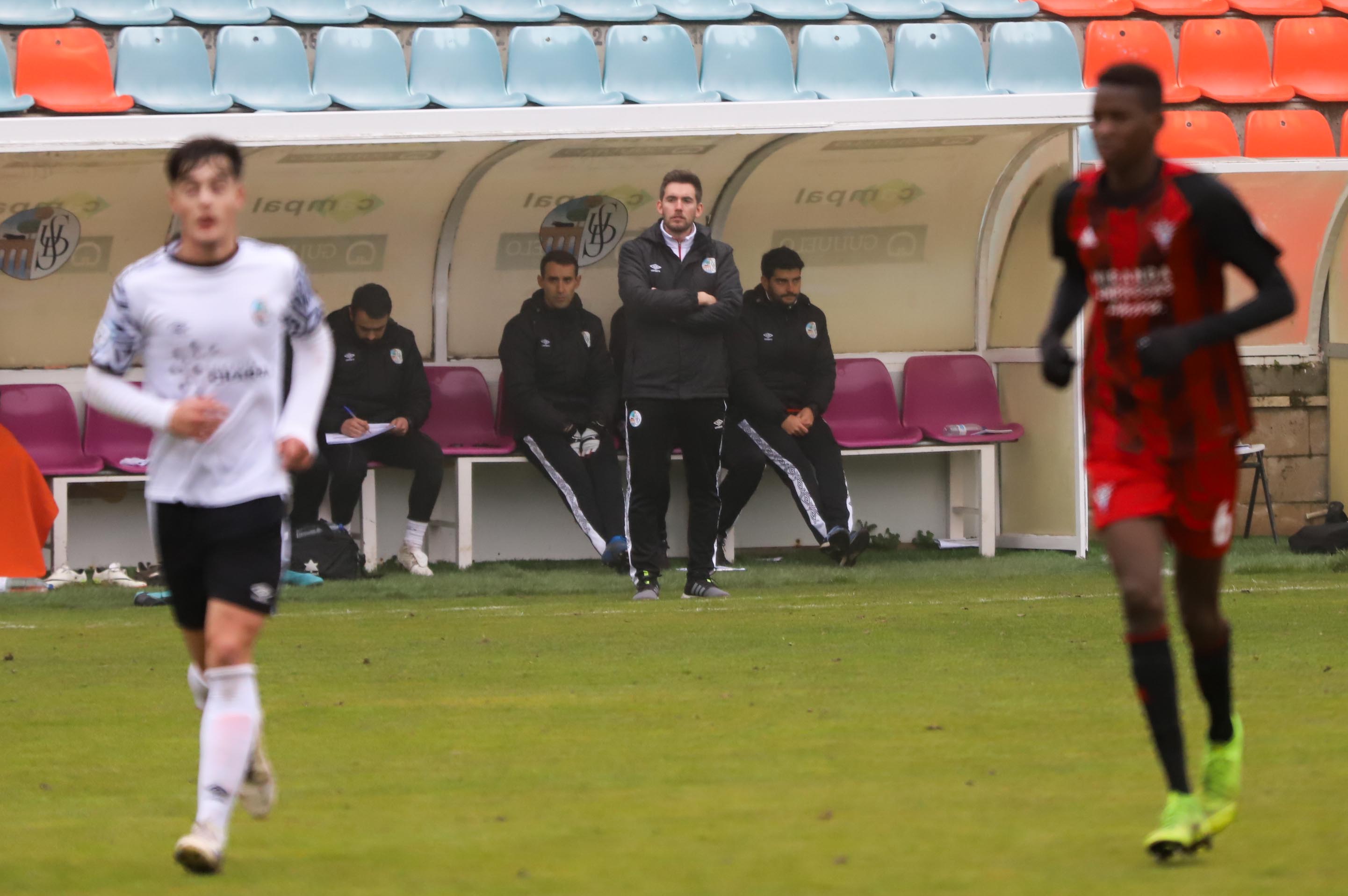 Fotos: El Salamanca B rasca tres puntos al Mirandés B (1-0) para cerrar la primera vuelta