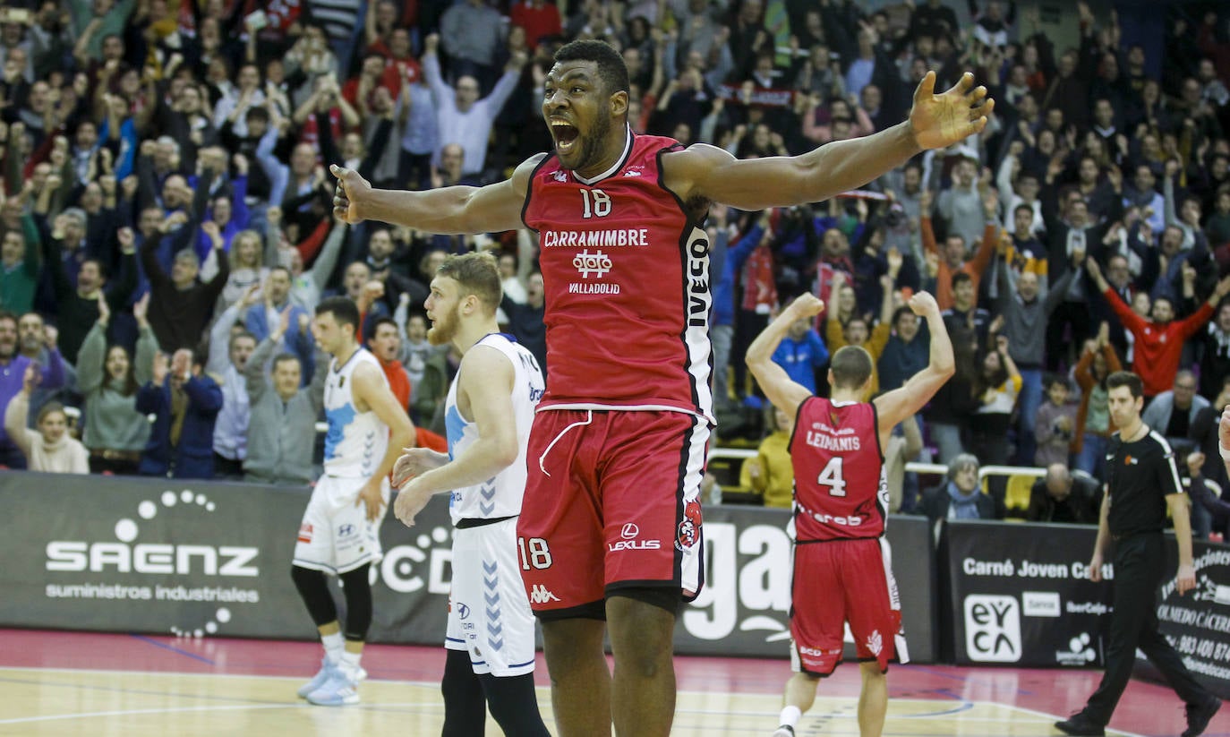 La fortaleza mental de los de Hugo López resultó clave para superar los momentos delicados ante un Delteco Guipúzcoa que no peridió la cara al partido y que llegó a levantar quince puntos en contra. 