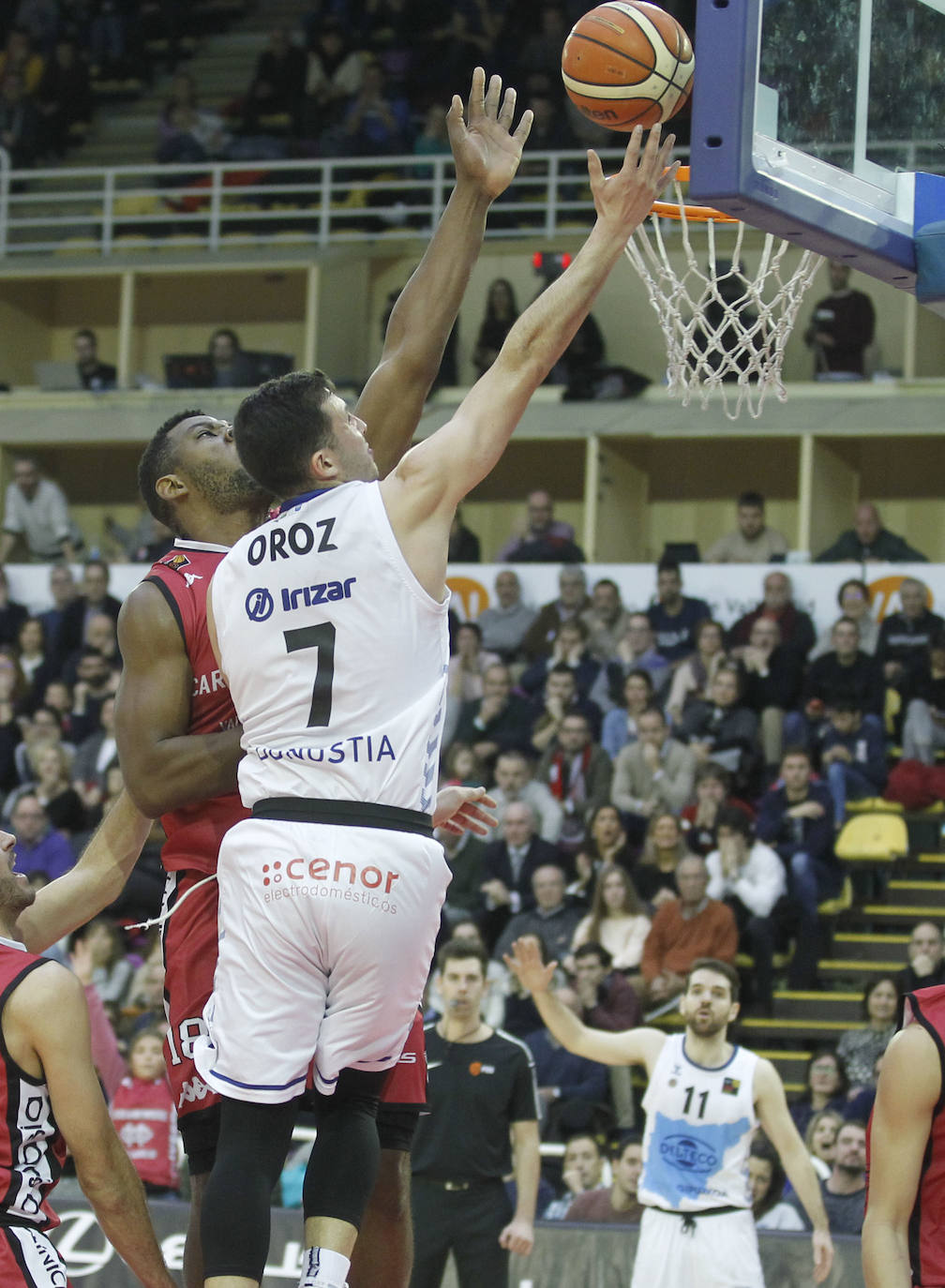 La fortaleza mental de los de Hugo López resultó clave para superar los momentos delicados ante un Delteco Guipúzcoa que no peridió la cara al partido y que llegó a levantar quince puntos en contra. 