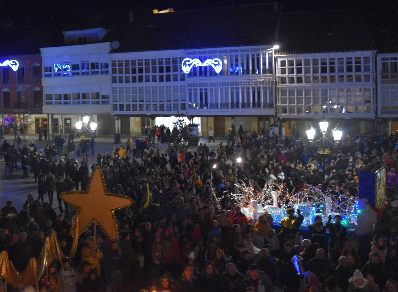 Los Reyes Magos en la cabalgata de aguilar.