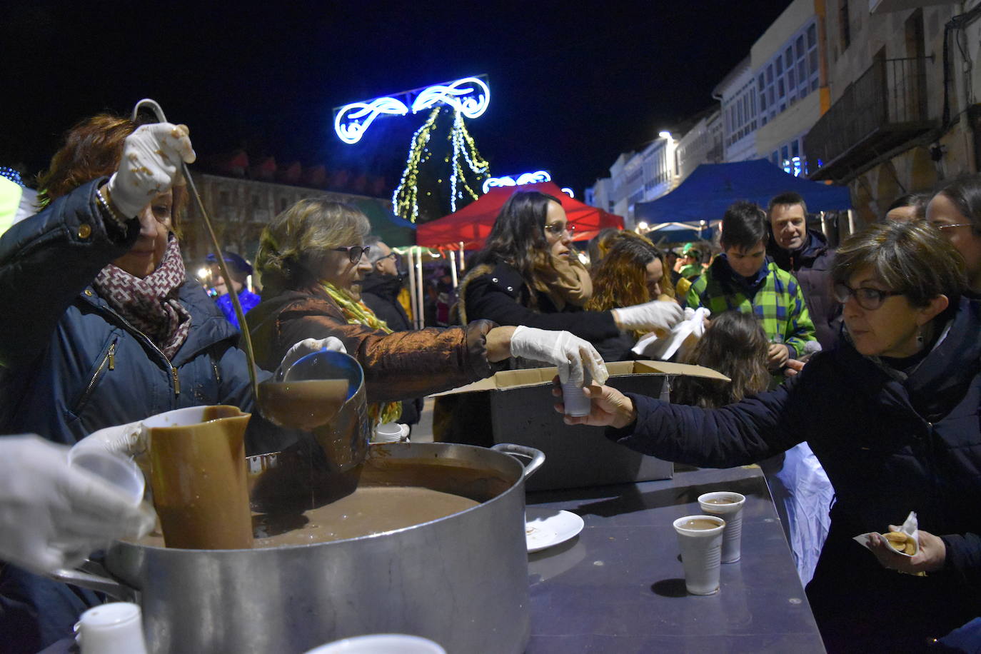 Los Reyes Magos en la cabalgata de aguilar.