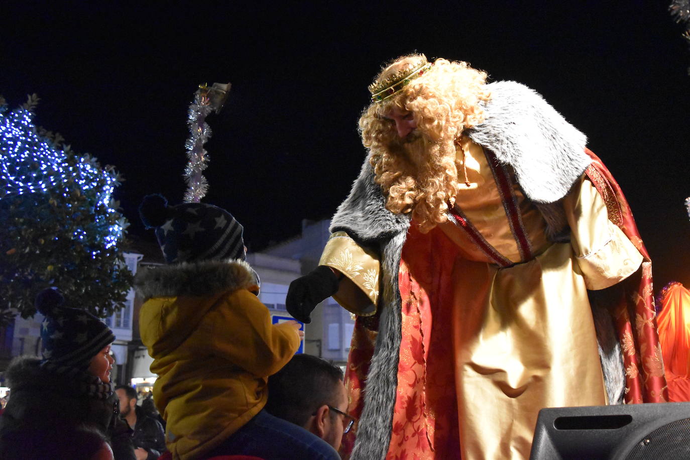 Los Reyes Magos en la cabalgata de aguilar.