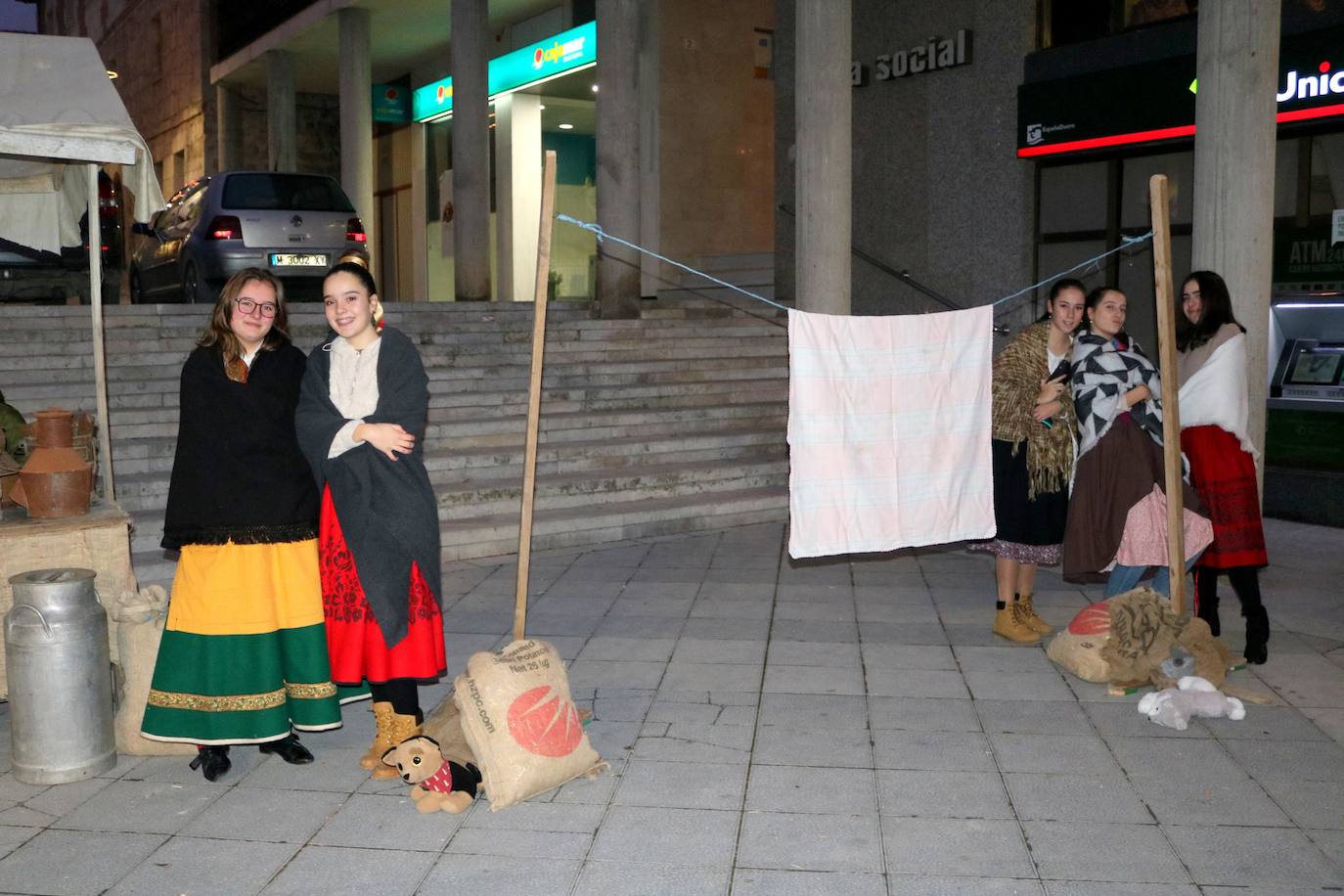 Baltanás recibe a los Reyes Magos con chocolates y roscón.