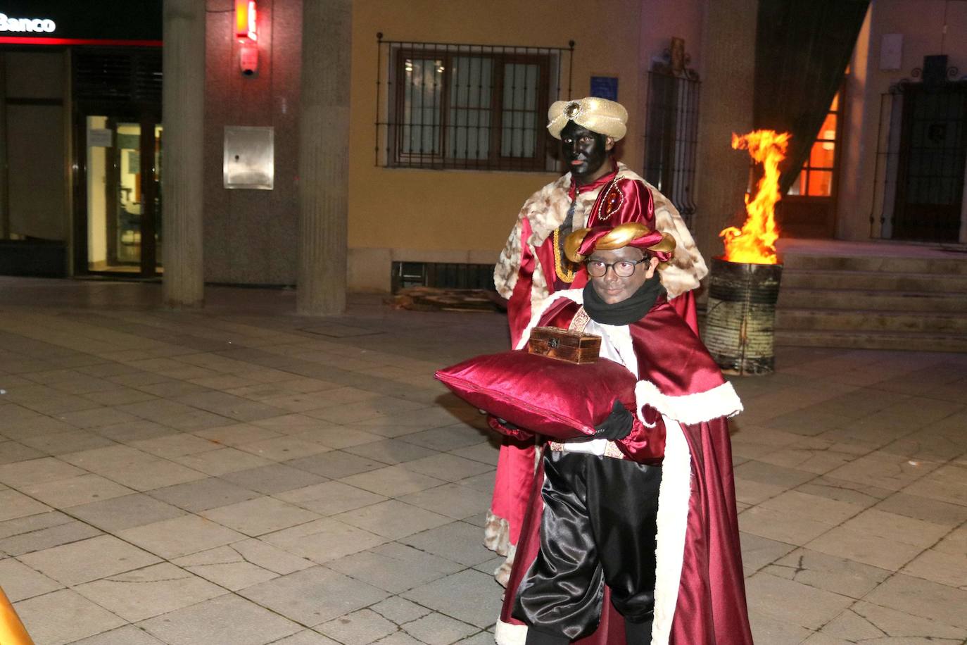 Baltanás recibe a los Reyes Magos con chocolates y roscón.