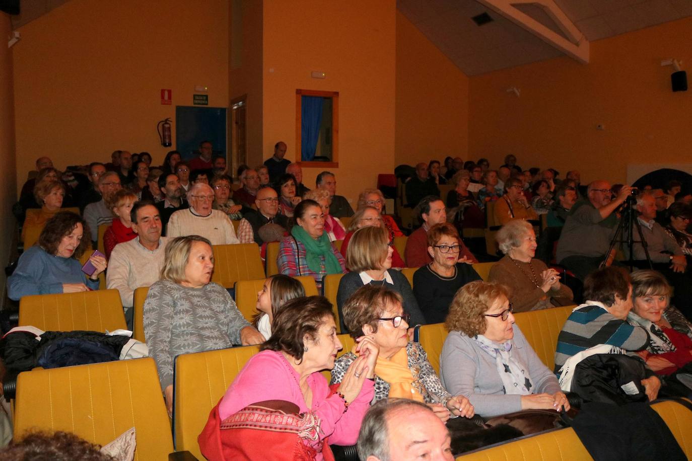 Belenes del mundo, en una exposición en Venta de Baños. 