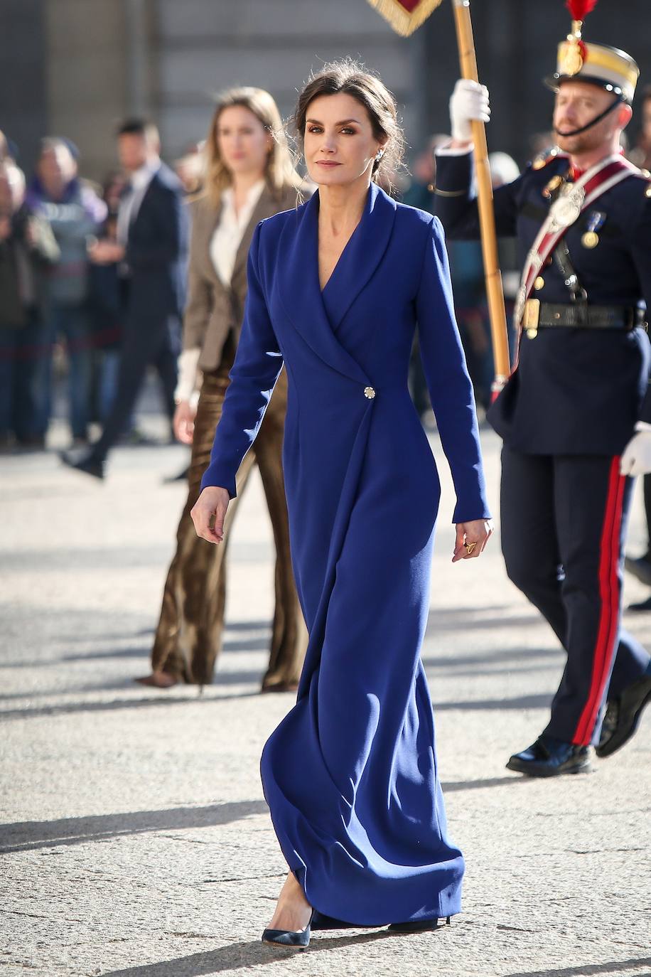 La Reina deslumbró durante la Pascua Militar con un favorecedor recogido bajo repleto de trenzas y con un toque despeinado, que podría convertirse en la mejor apuesta para los looks de invitada