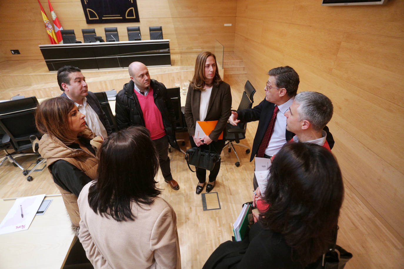 Las Cortes constituyeron este miércoles la comisión de investigación sobre el análisis de las ayudas recibidas por Castilla y León en el marco de los planes estratégicos del carbón, la segunda que preside Ciudadanos, con la diputada por Ávila, Inmaculada Gómez, en el marco del acuerdo de investidura con el PP.