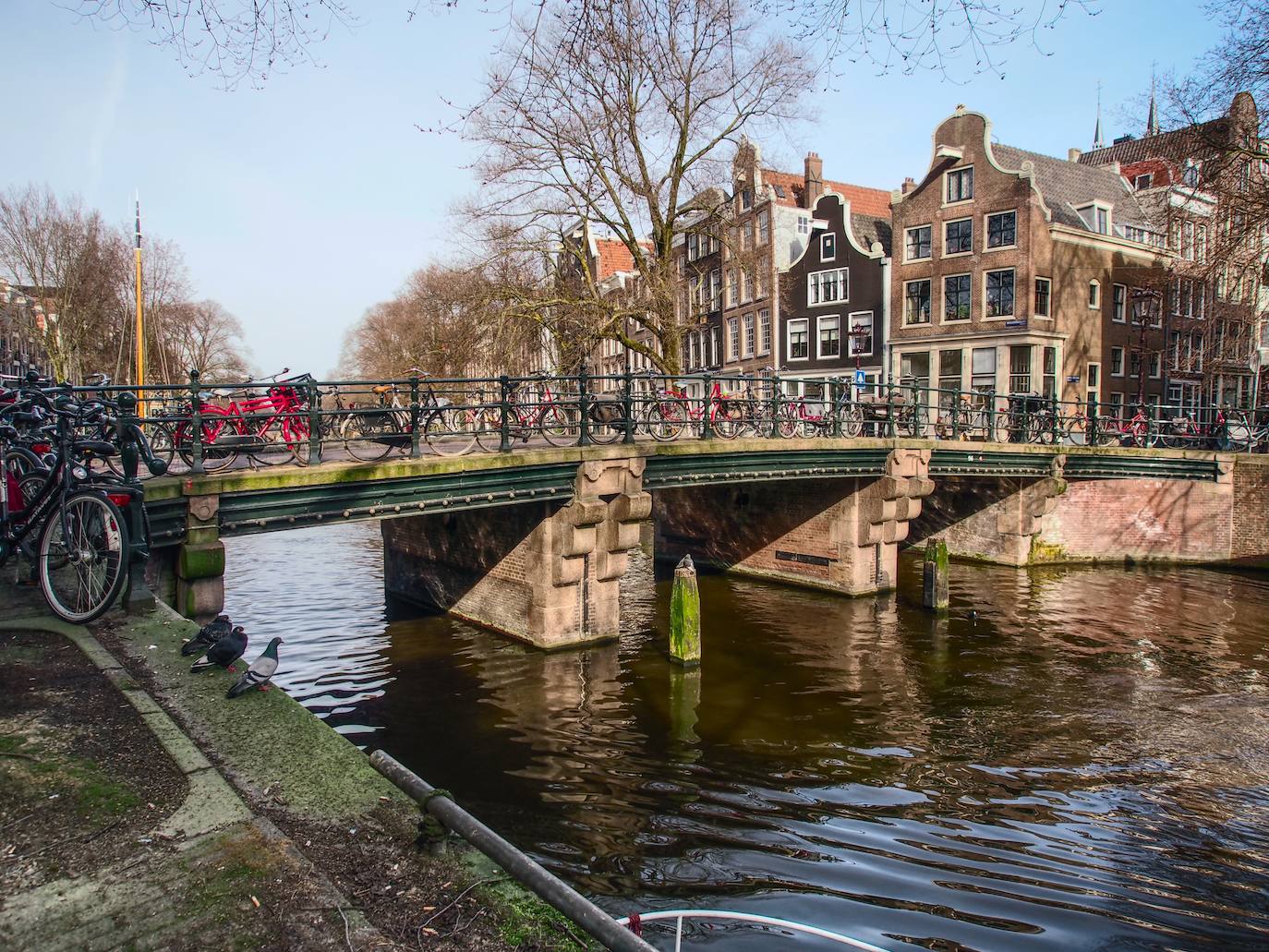 Canal de Brouwersgracht(Amsterdam, Holanda).