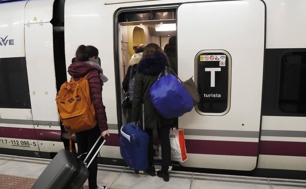 Renfe anuncia que los Ave a León con parada en Palencia circularán «con normalidad» desde el martes