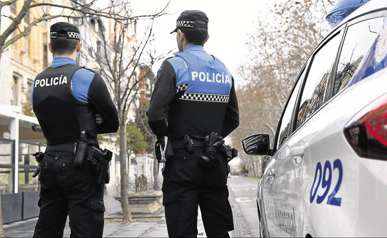 Detenido por amenazar con tirar por la ventana a su pareja y agredir a los policías en Valladolid