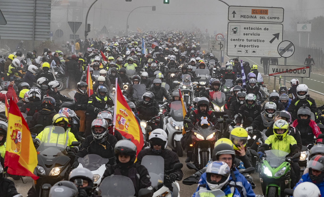 El desfile ha recorrido la ciudad llevando la concentración al corazón de Valladolid. 