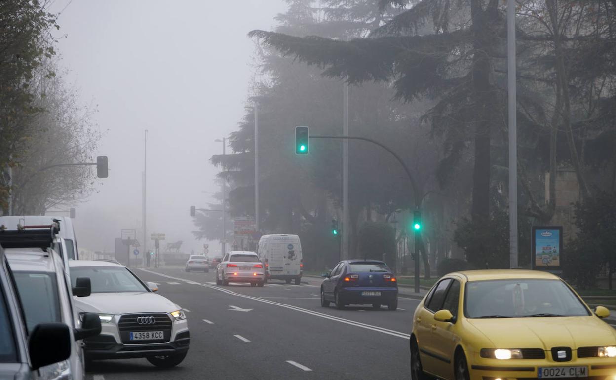 La niebla ha afectado durante estos días a la circulación de vehículos.