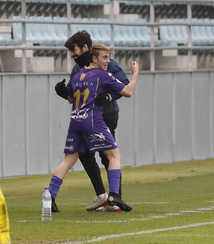El Cristo arrolla a La Bañeza. 