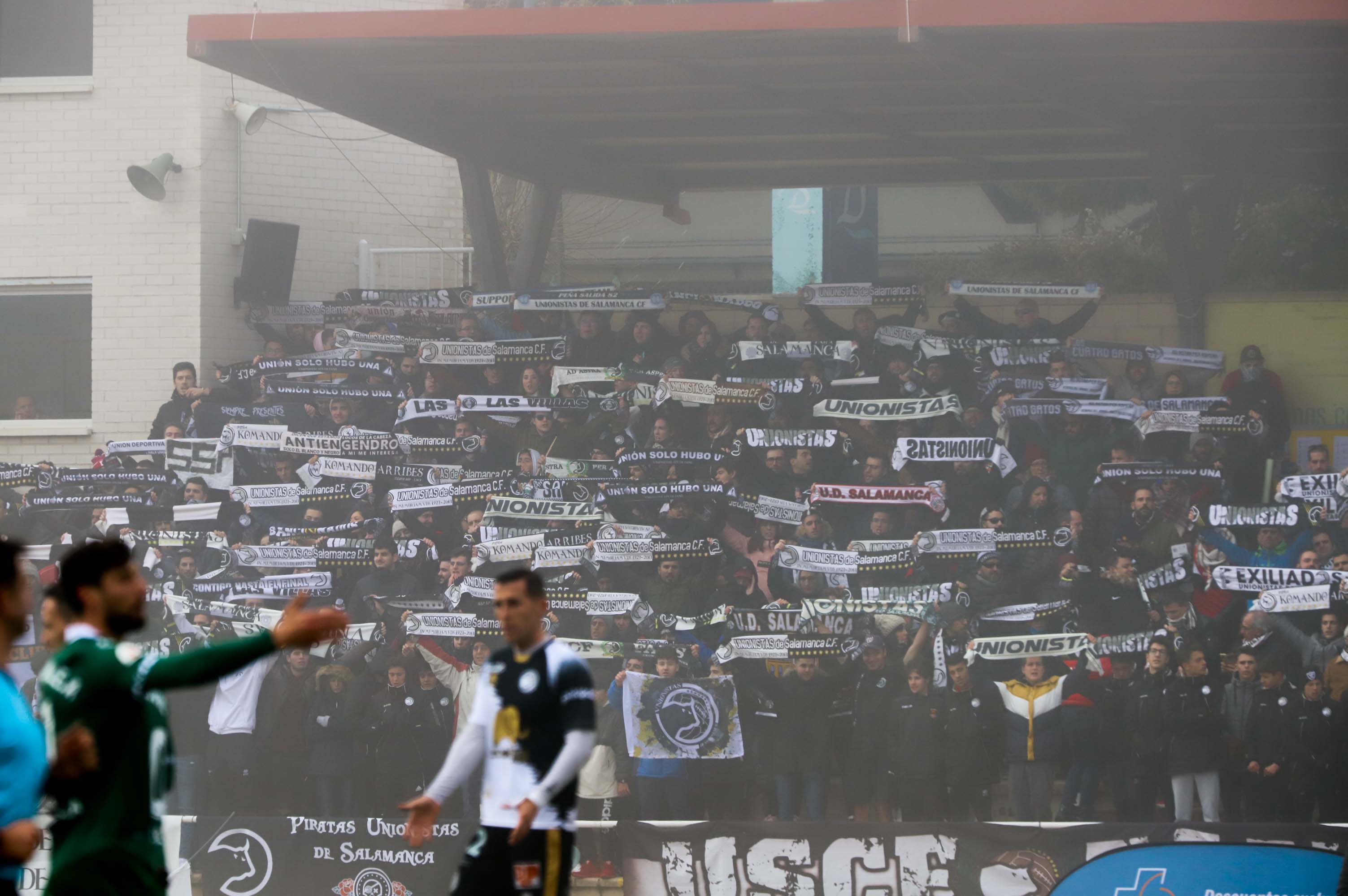 Fotos: Inicio y jugadas del Unionistas - Depor