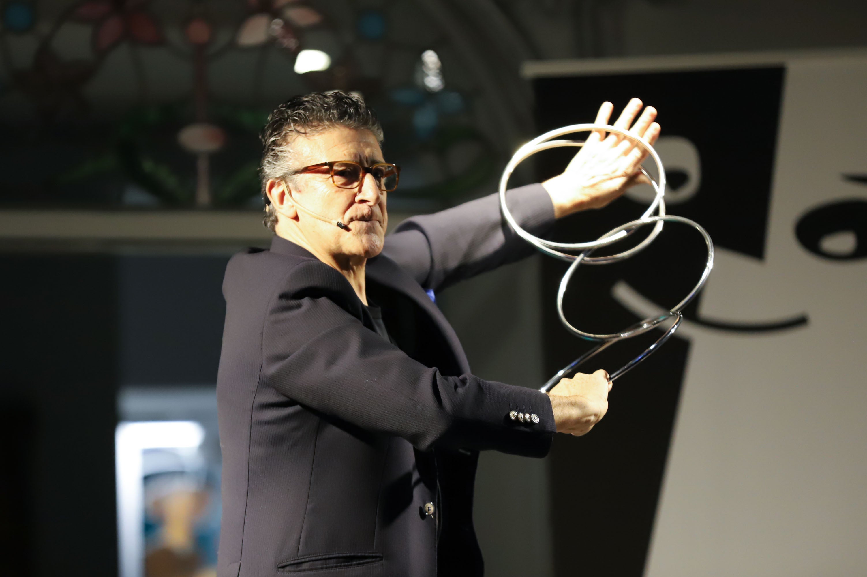 Fotos: Magia y nuerociencia se dan la mano en la Casa Lis