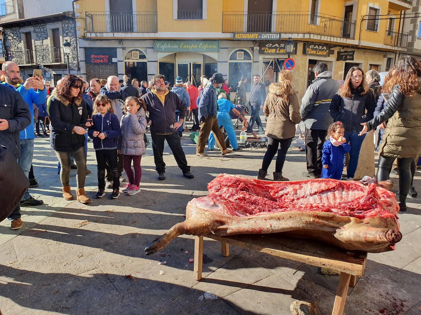 Fotos: Linares de Riofrío disfruta de su matanza tradicional