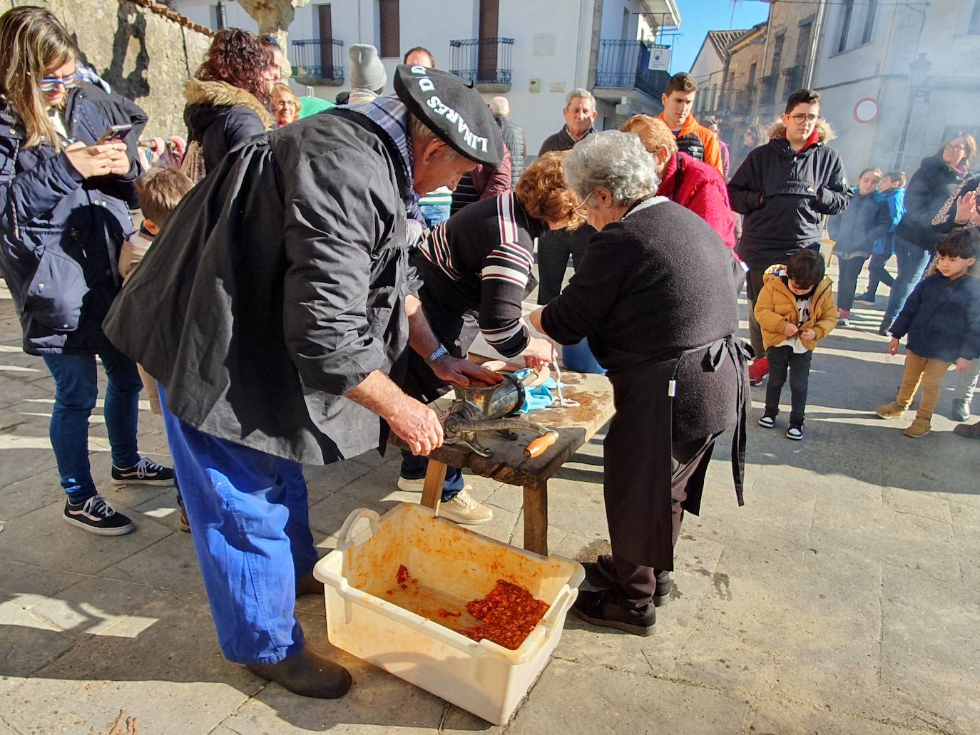 Fotos: Linares de Riofrío disfruta de su matanza tradicional