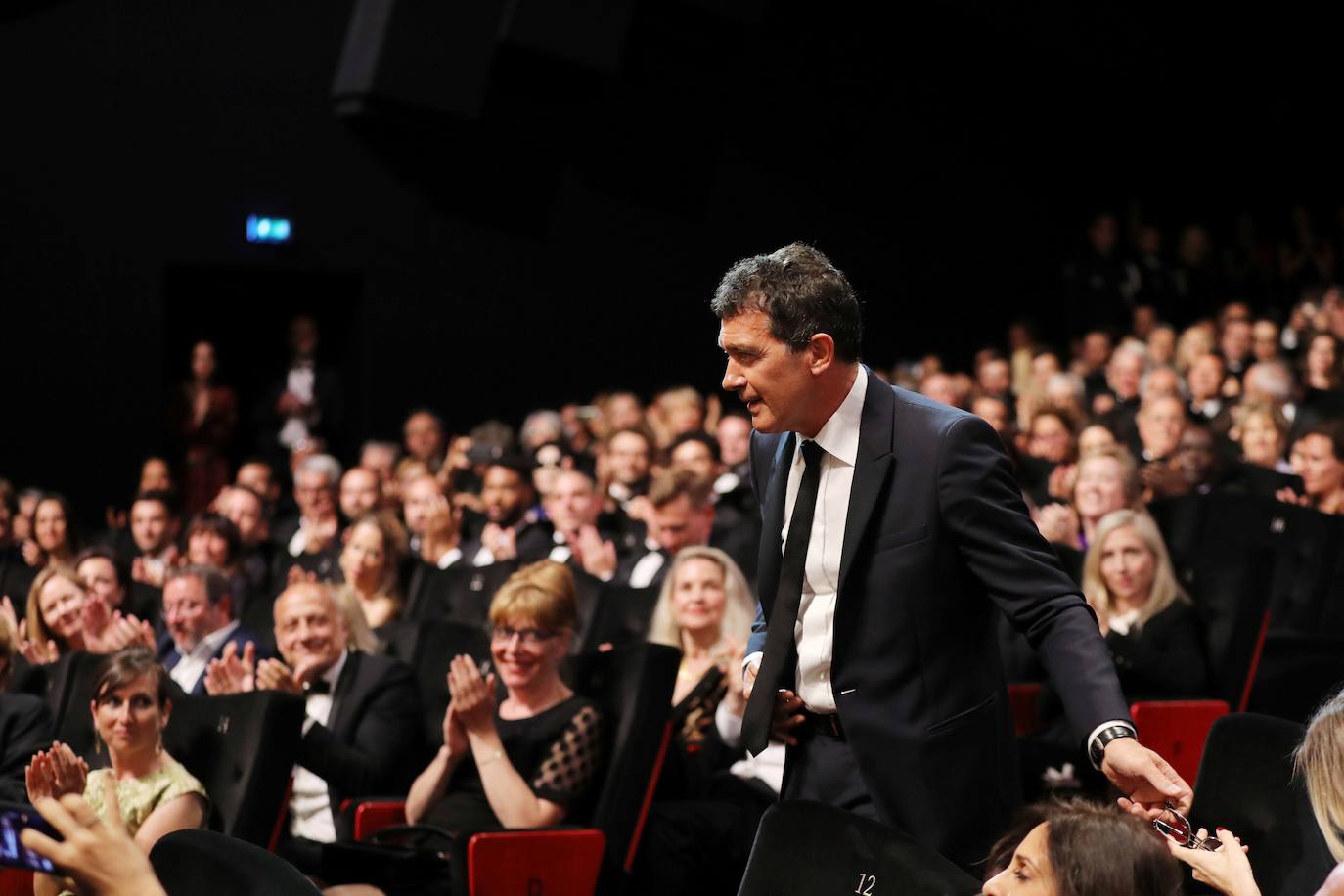 En la recogida del galardón al Mejor Actor en Cannes, edición 72.