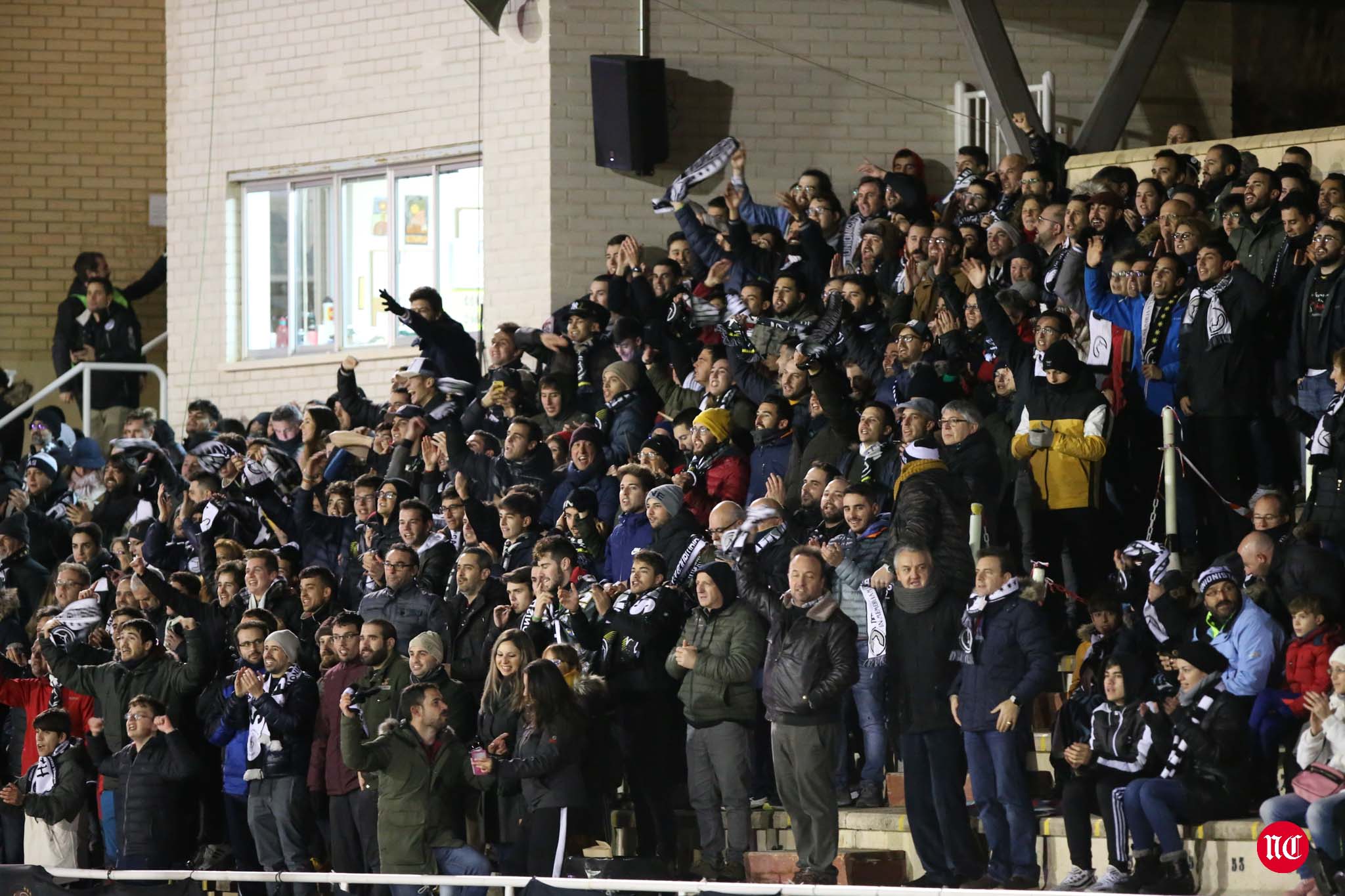 Unionistas ha logrado empezar la segunda vuelta fuera del descenso en el grupo II de Segunda B. Los de Jabi Luaces, que llevan seis jornadas seguidas sin perder, han vencido al Barakaldo en el choque de la 20ª jornada gracias a un tanto de Guille Andrés en el tramo final 