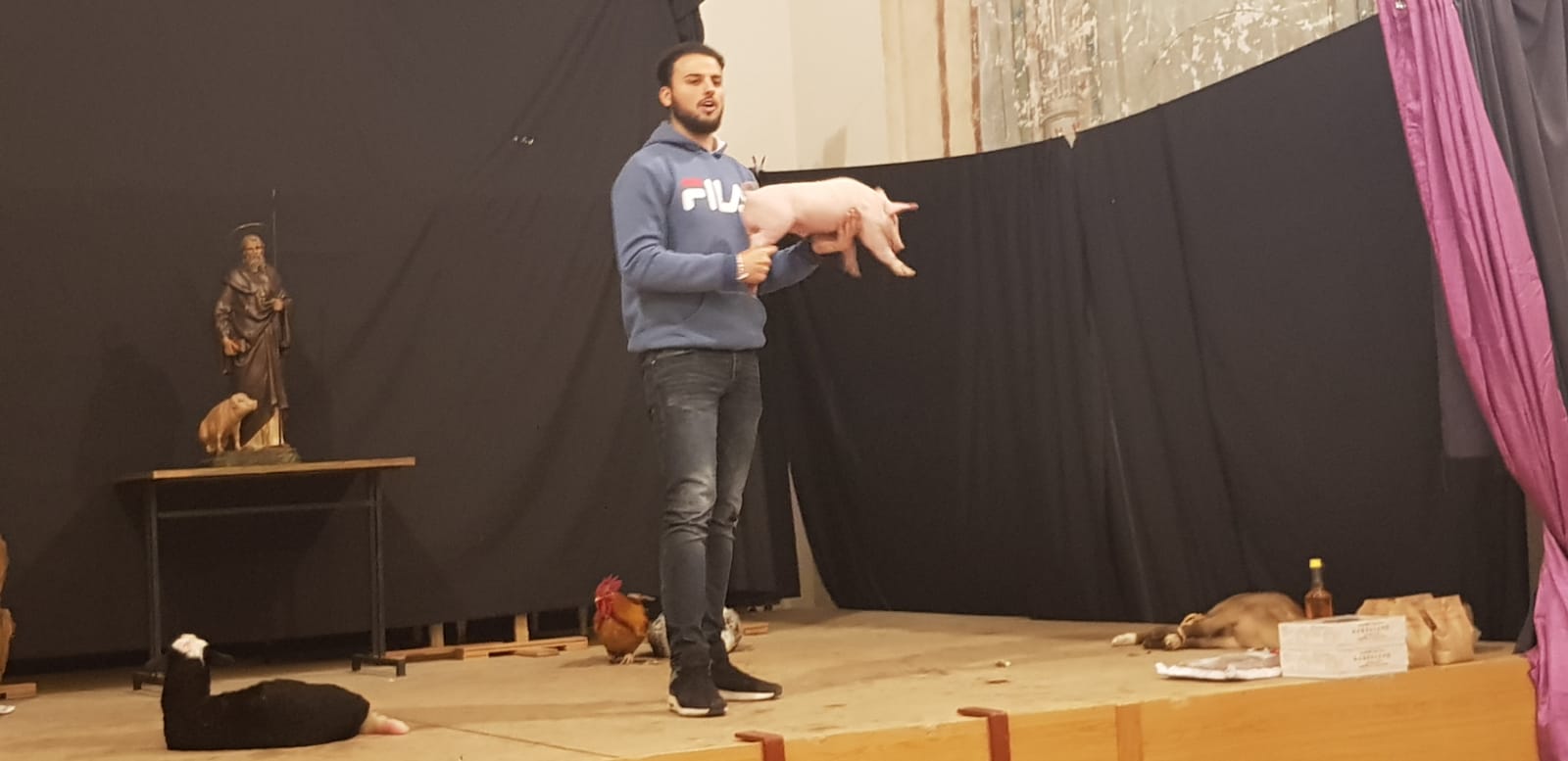 Los 845 euros recaudados irán destinados a distintos arreglos de la iglesia