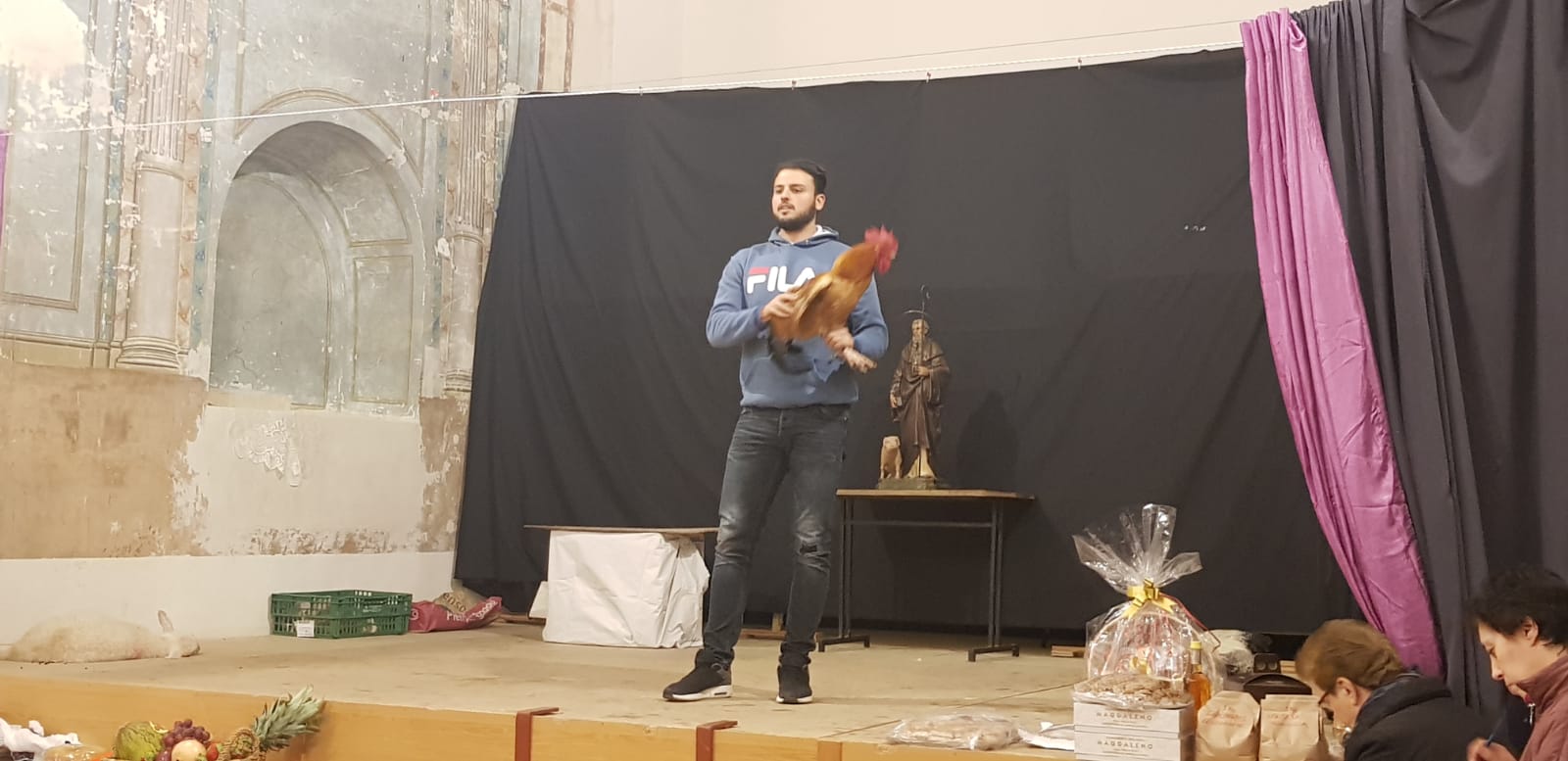 Los 845 euros recaudados irán destinados a distintos arreglos de la iglesia