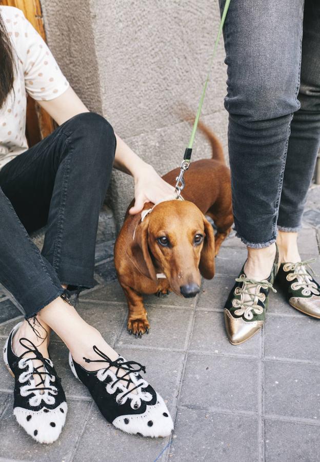 Bailarinas con cordones.