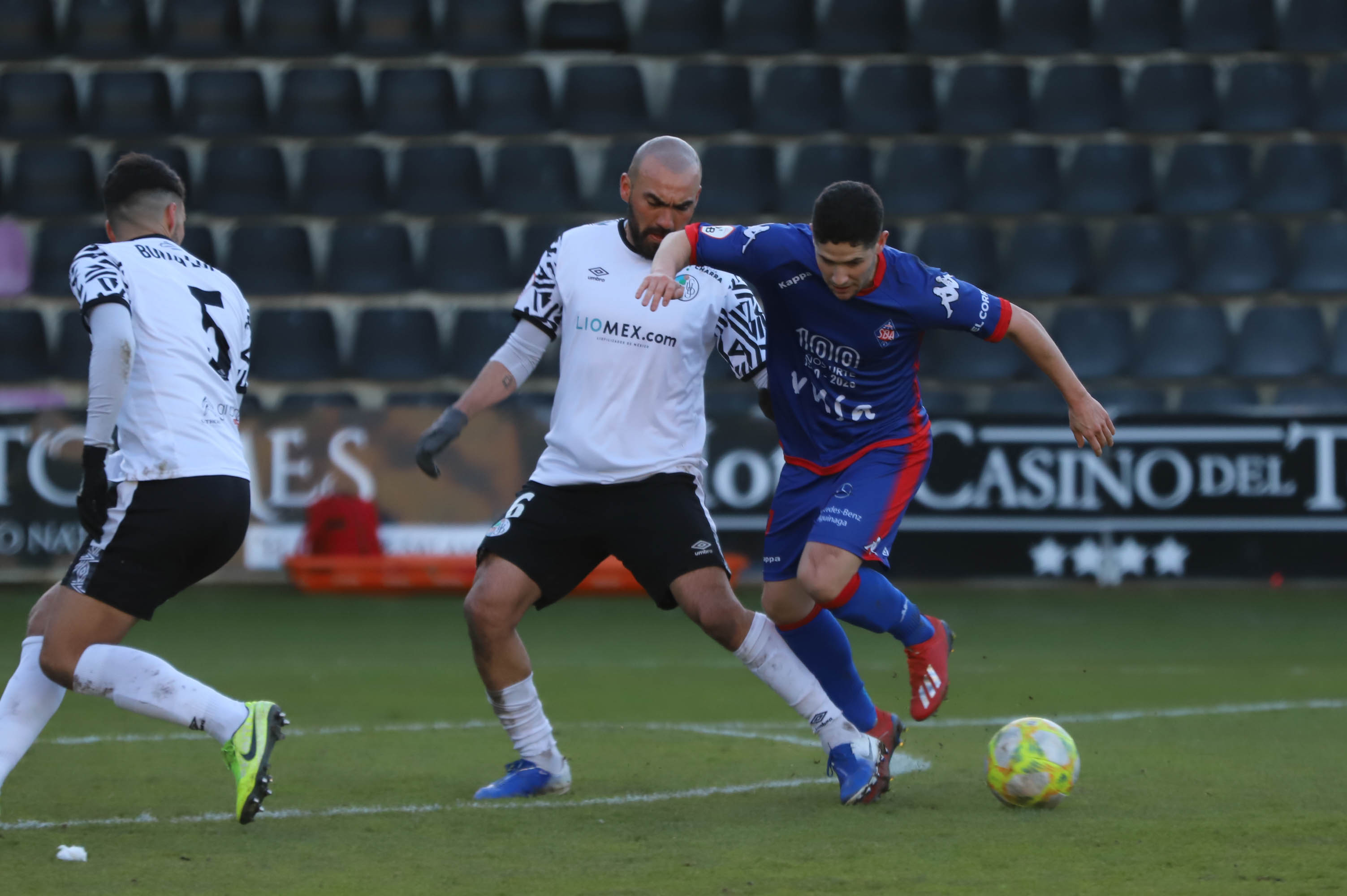 Fotos: El Salamanca CF UDS cae ante el Amorebieta (0-3)