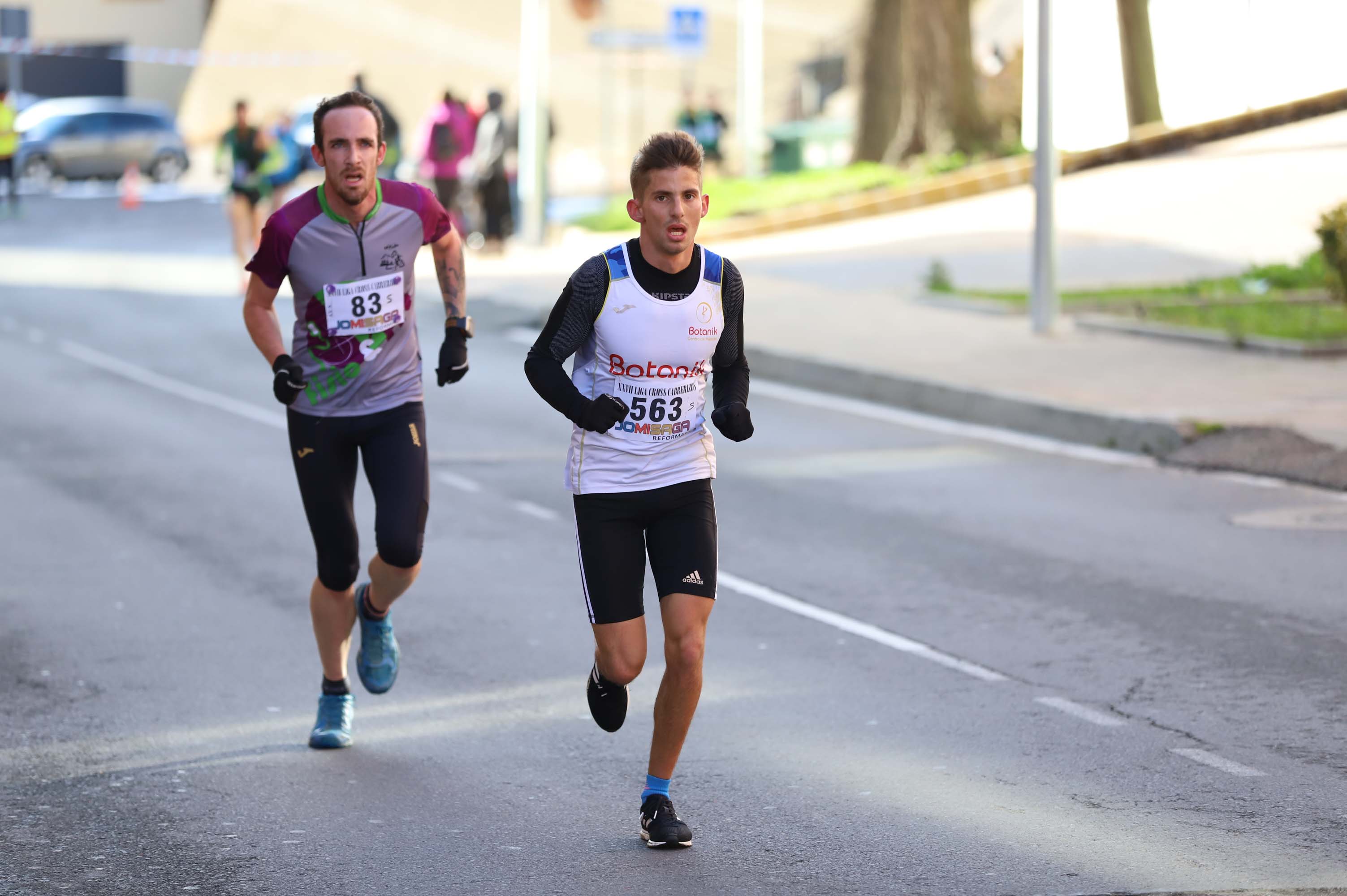 Fotos: la cuarta carrera de la Liga de Cross de Cabrerizos con victorias de Alberto Marcos y Silvia González