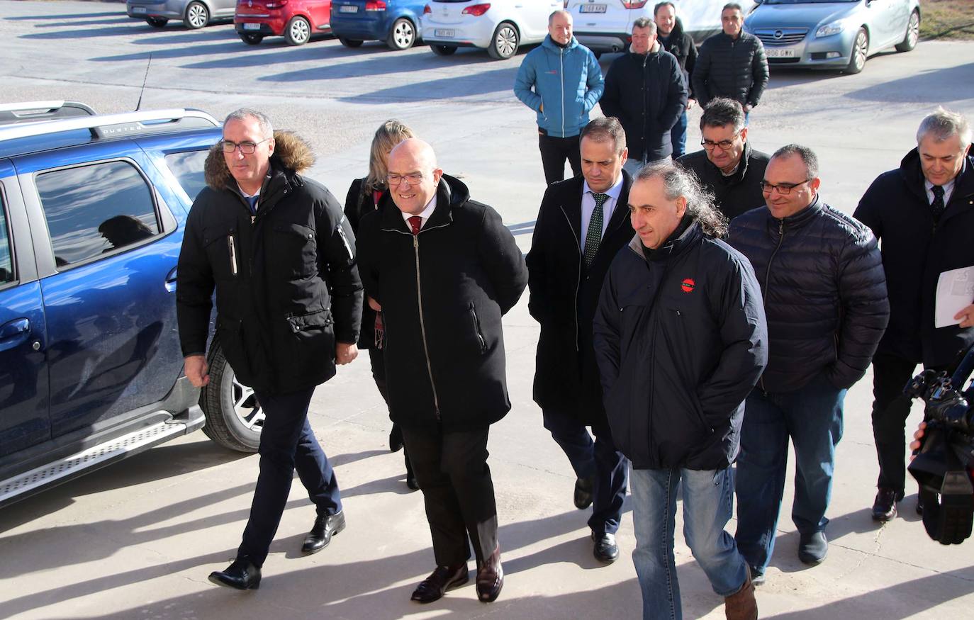 Fotos: El consejero de Agricultura visita la cooperativa Glus en Sanchonuño