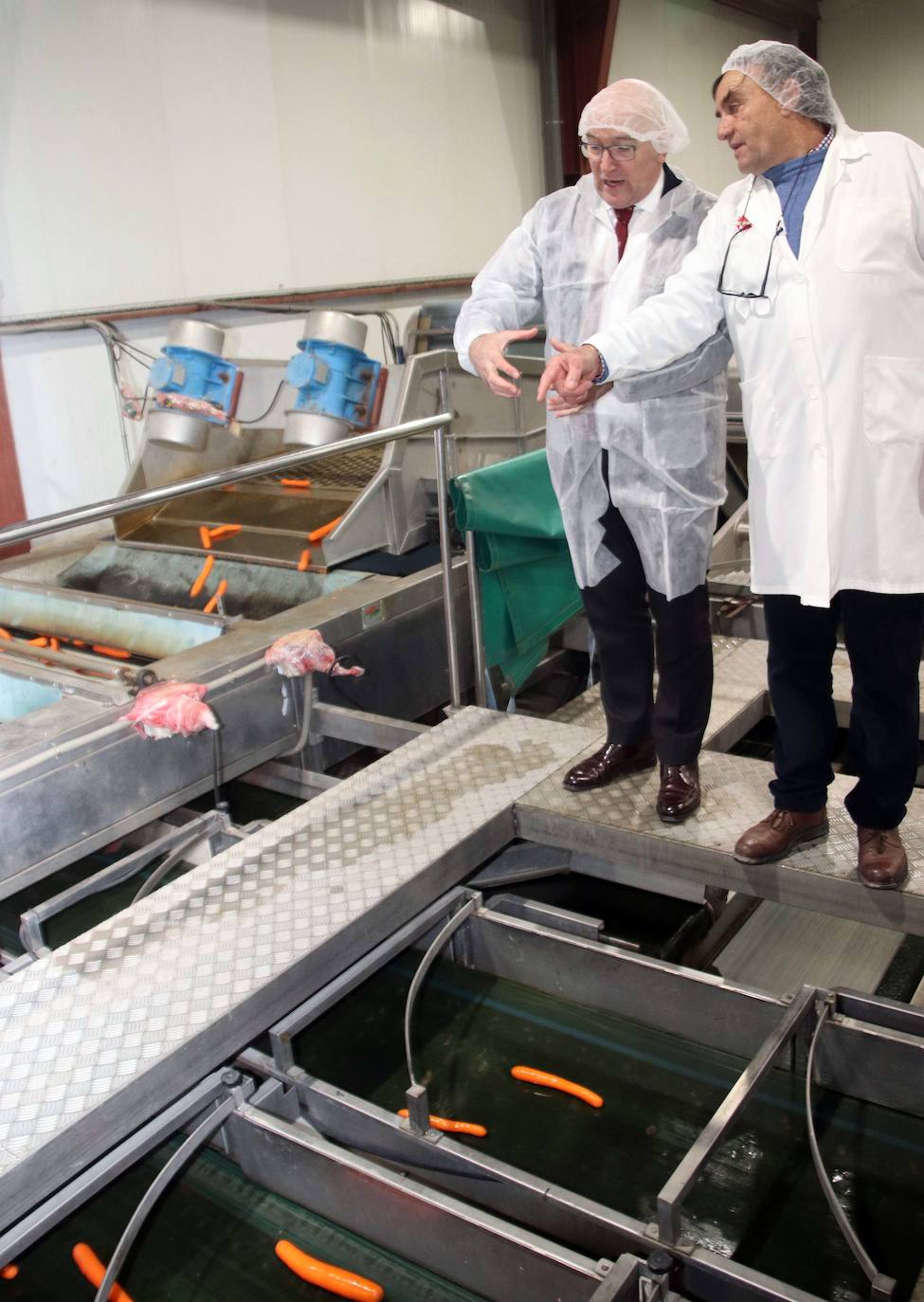 Fotos: El consejero de Agricultura visita la cooperativa Glus en Sanchonuño