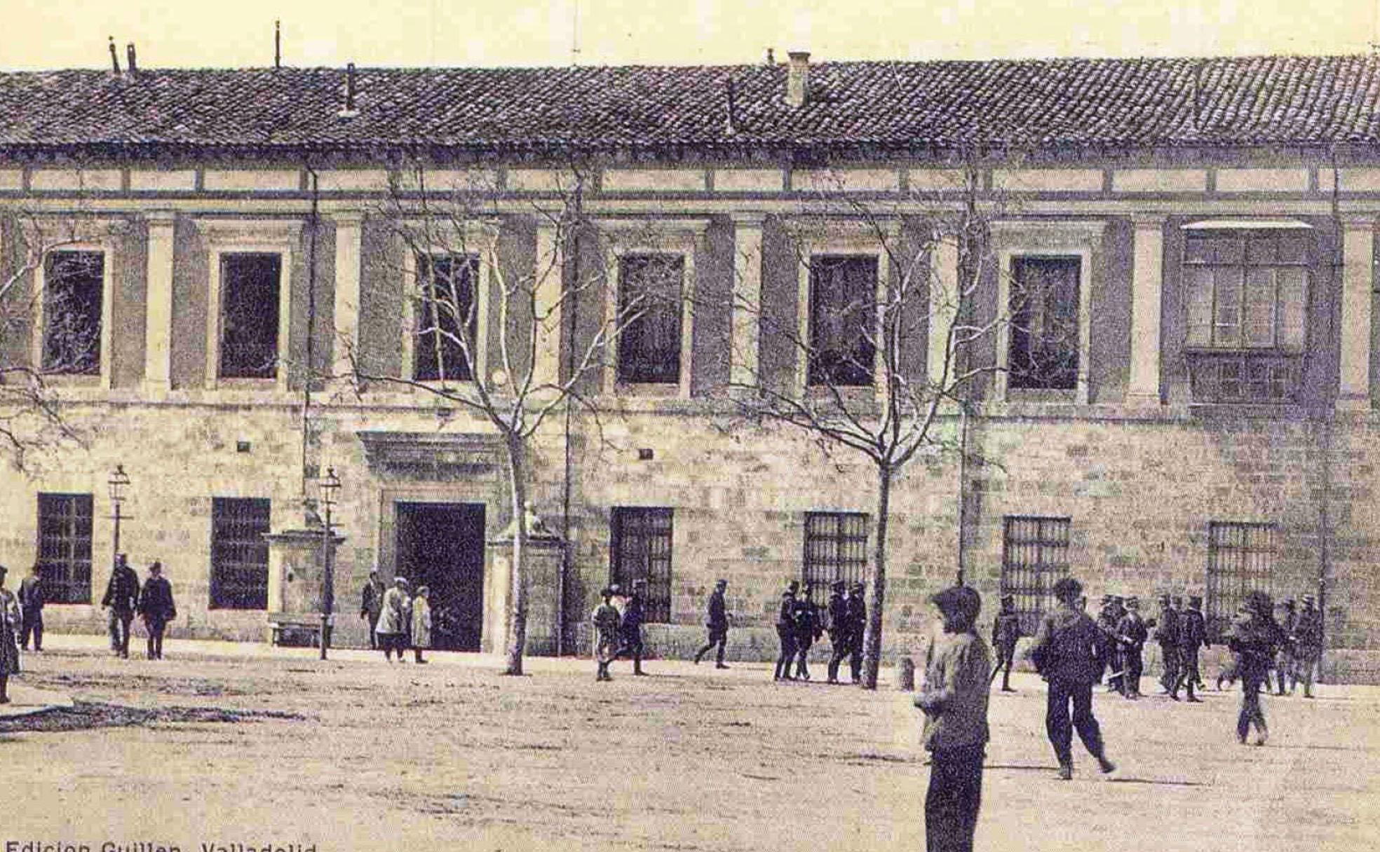 Fotografía de la Academia de Caballería antes del incendio de 1915.