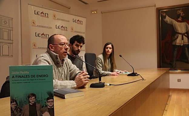 Presentación del libro en el Salón de Reyes del Ayuntamiento de León.