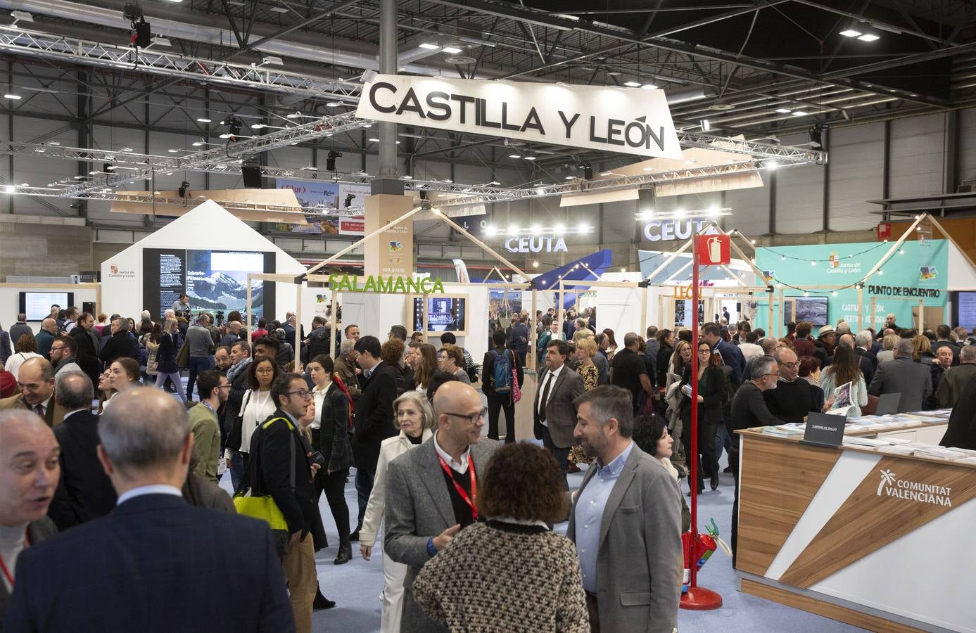 La comunidad apuesta por el deporte, la cultura y la gastronomía en la segunda jornada de la feria