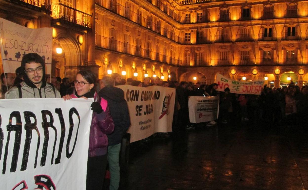 Aspecto que presentaba la Plaza Mayor de Salamanca durante la concentración.