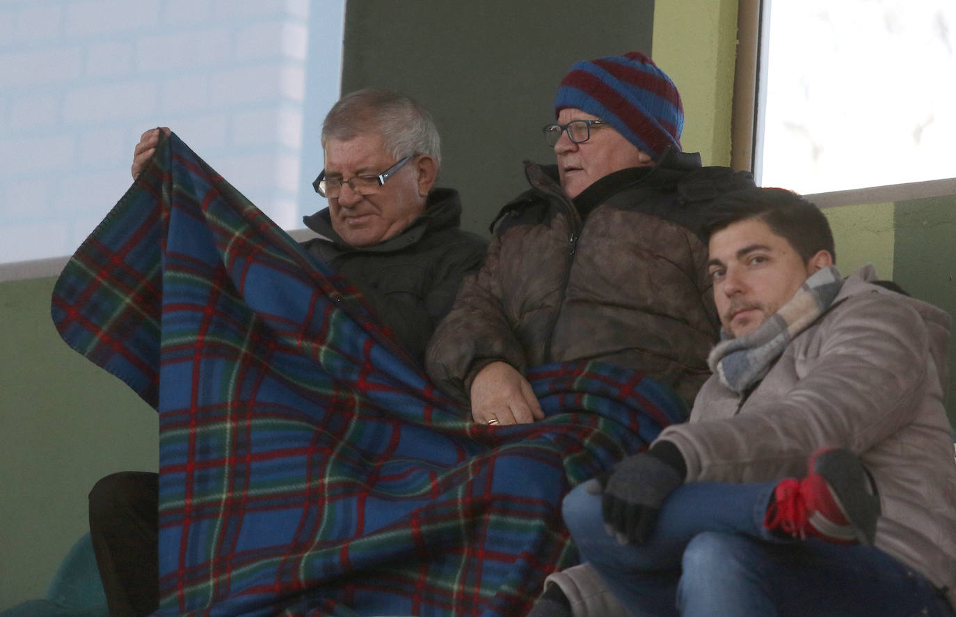 Partido entre la Gimnástica Segoviana y la Virgen del Camino 