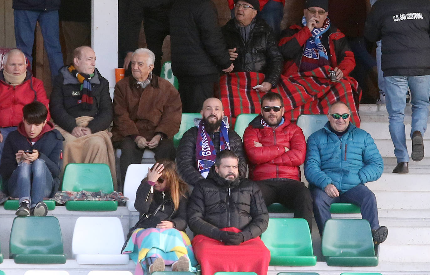 Partido entre la Gimnástica Segoviana y la Virgen del Camino 