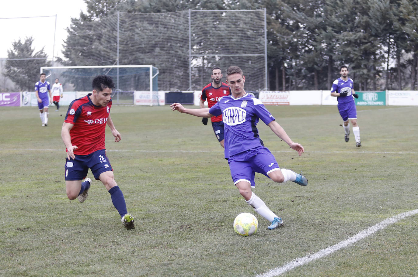 El equipo morado suma la quinta victoria de la temporada. 