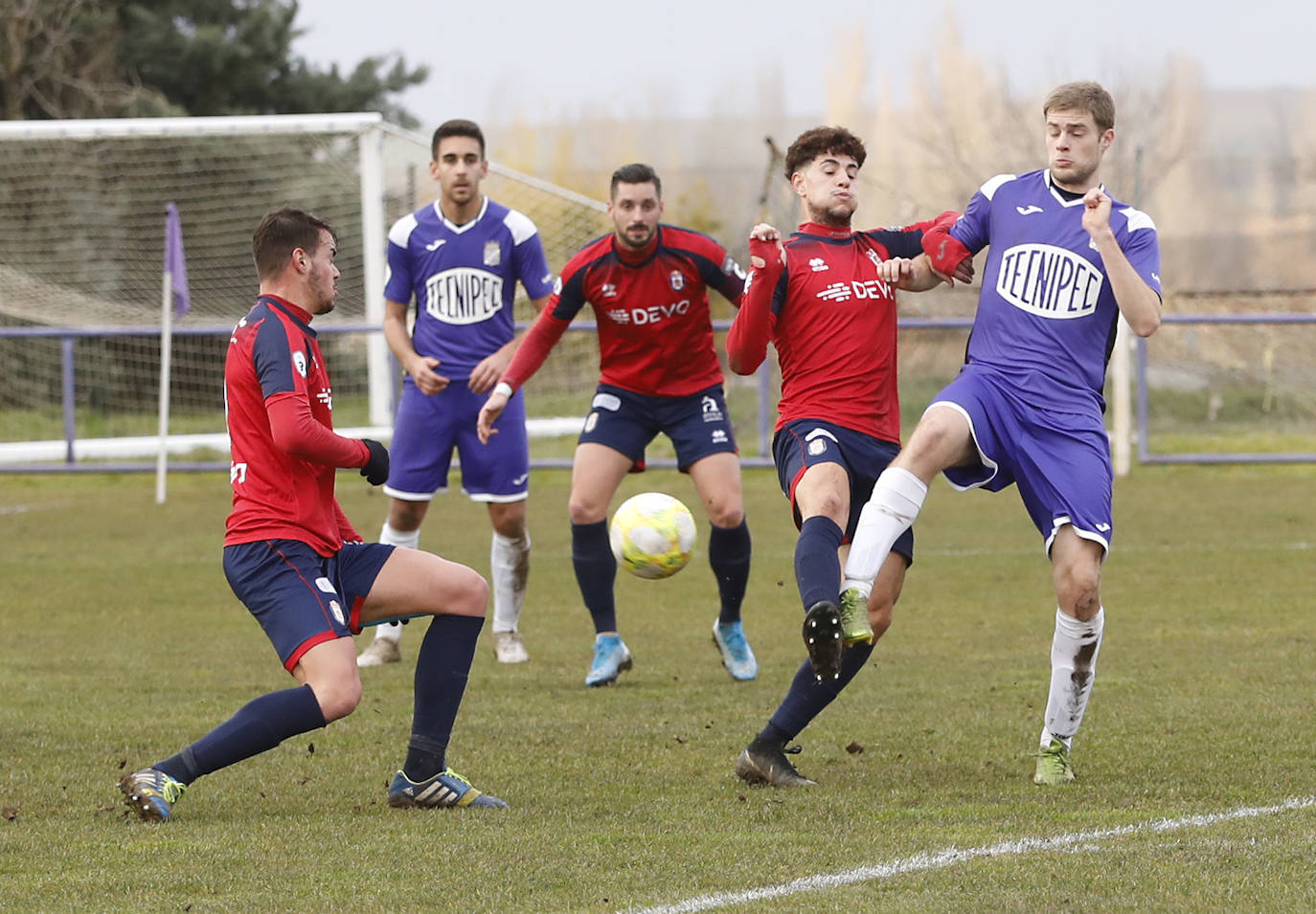 El equipo morado suma la quinta victoria de la temporada. 
