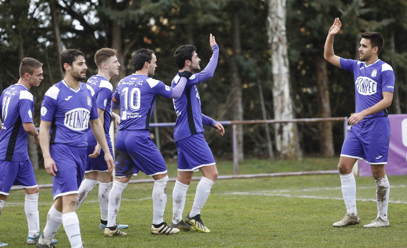 El equipo morado suma la quinta victoria de la temporada. 