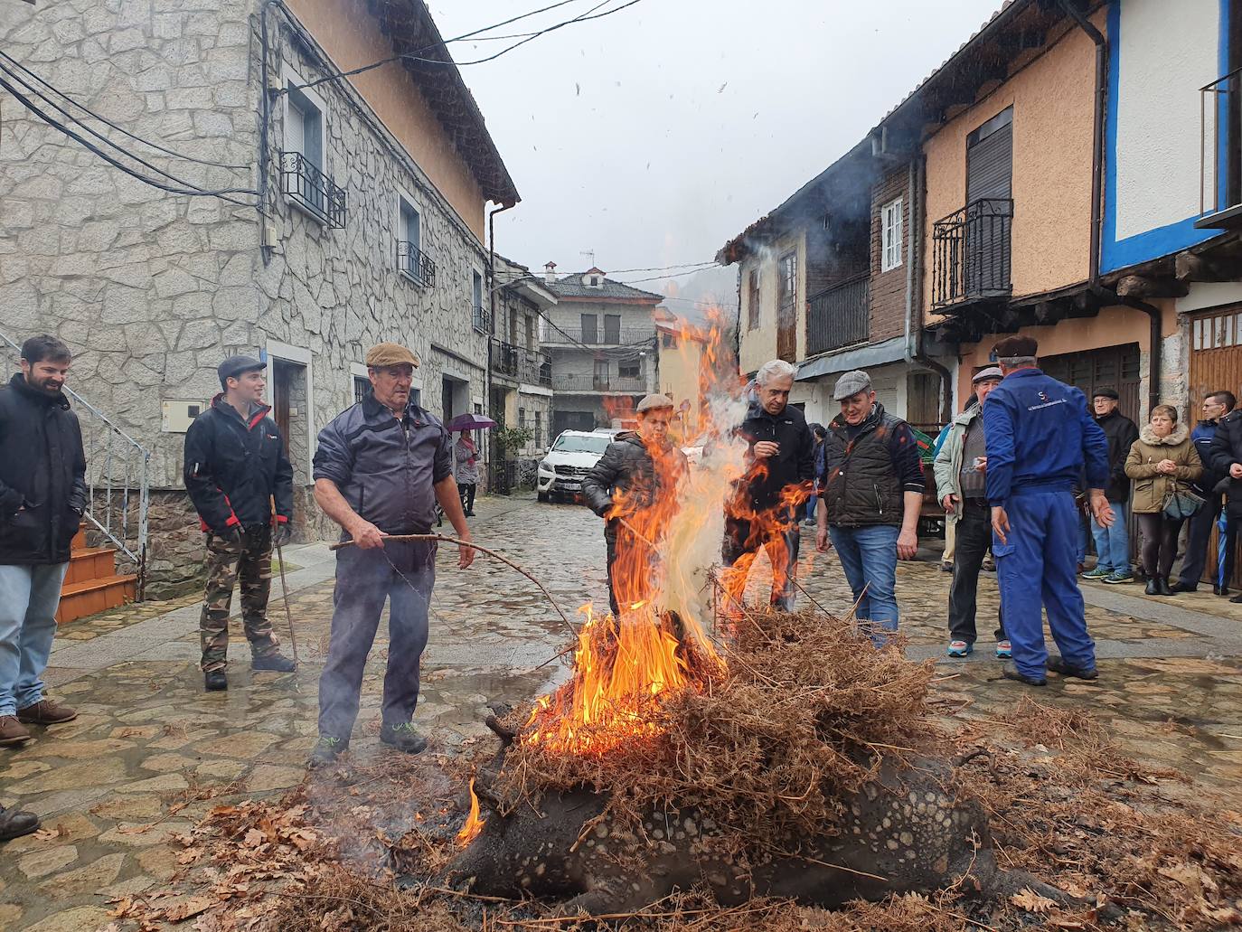 Garcibuey, Madroñal y San Esteban de la Sierra acogieron ayer esta celebración convertida en fiesta.