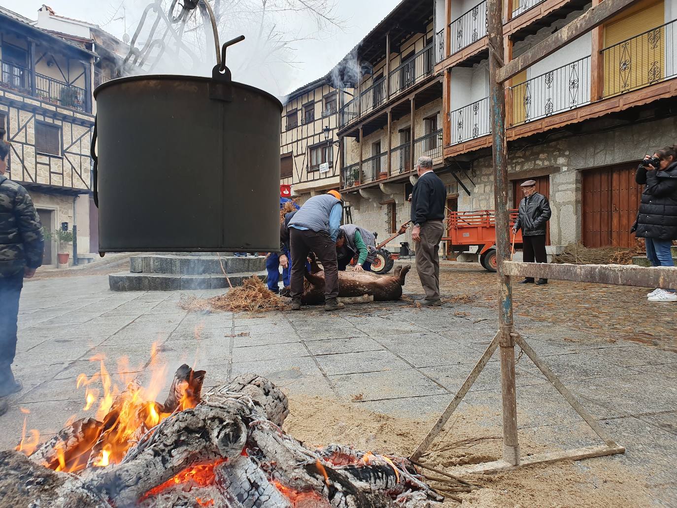 Garcibuey, Madroñal y San Esteban de la Sierra acogieron ayer esta celebración convertida en fiesta.